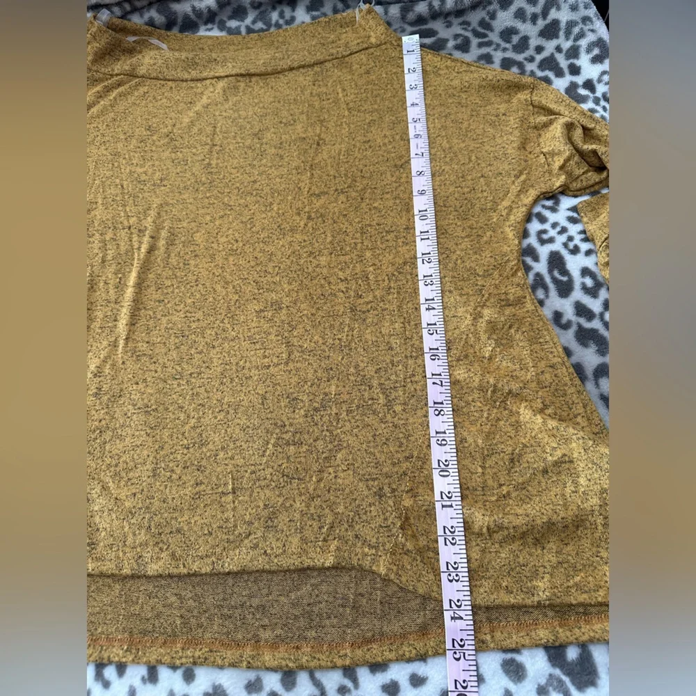 Fantastic Fawn Off The Shoulder Sweater in Mustard Yellow Size Small